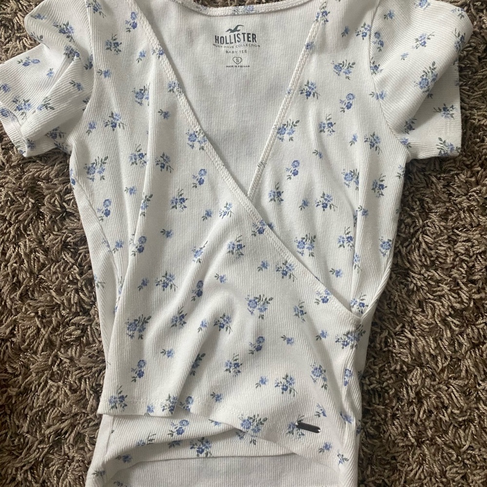 Hollister Baby-Tee
